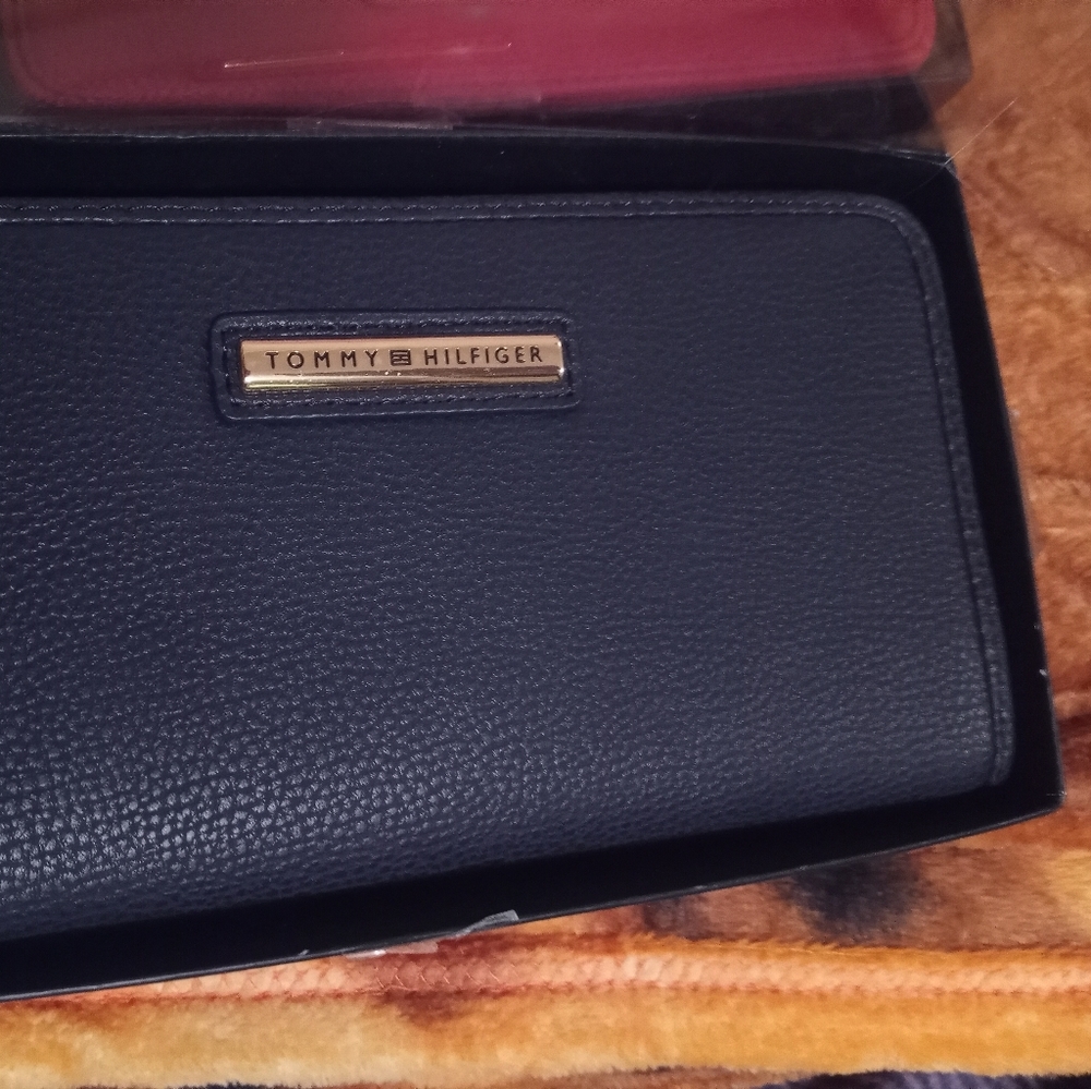 Tommy Hilfigure Wallet